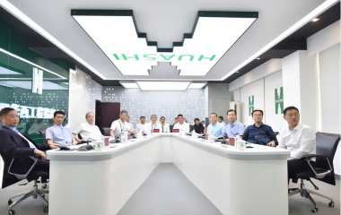 蔣錫培拜會(huì)四川華西集團(tuán)黨委書記、董事長楊斌